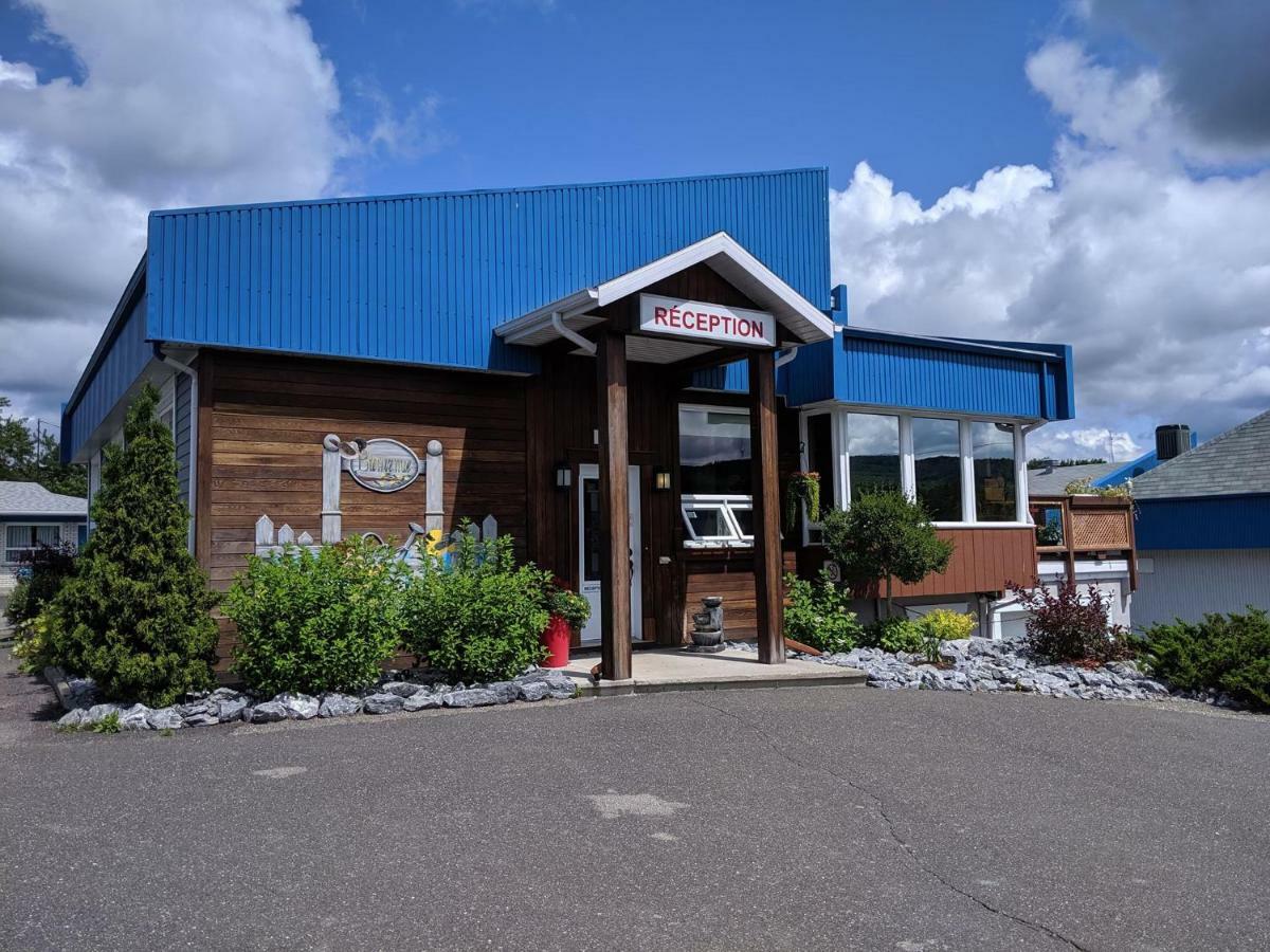 Motel Claude Degelis Экстерьер фото